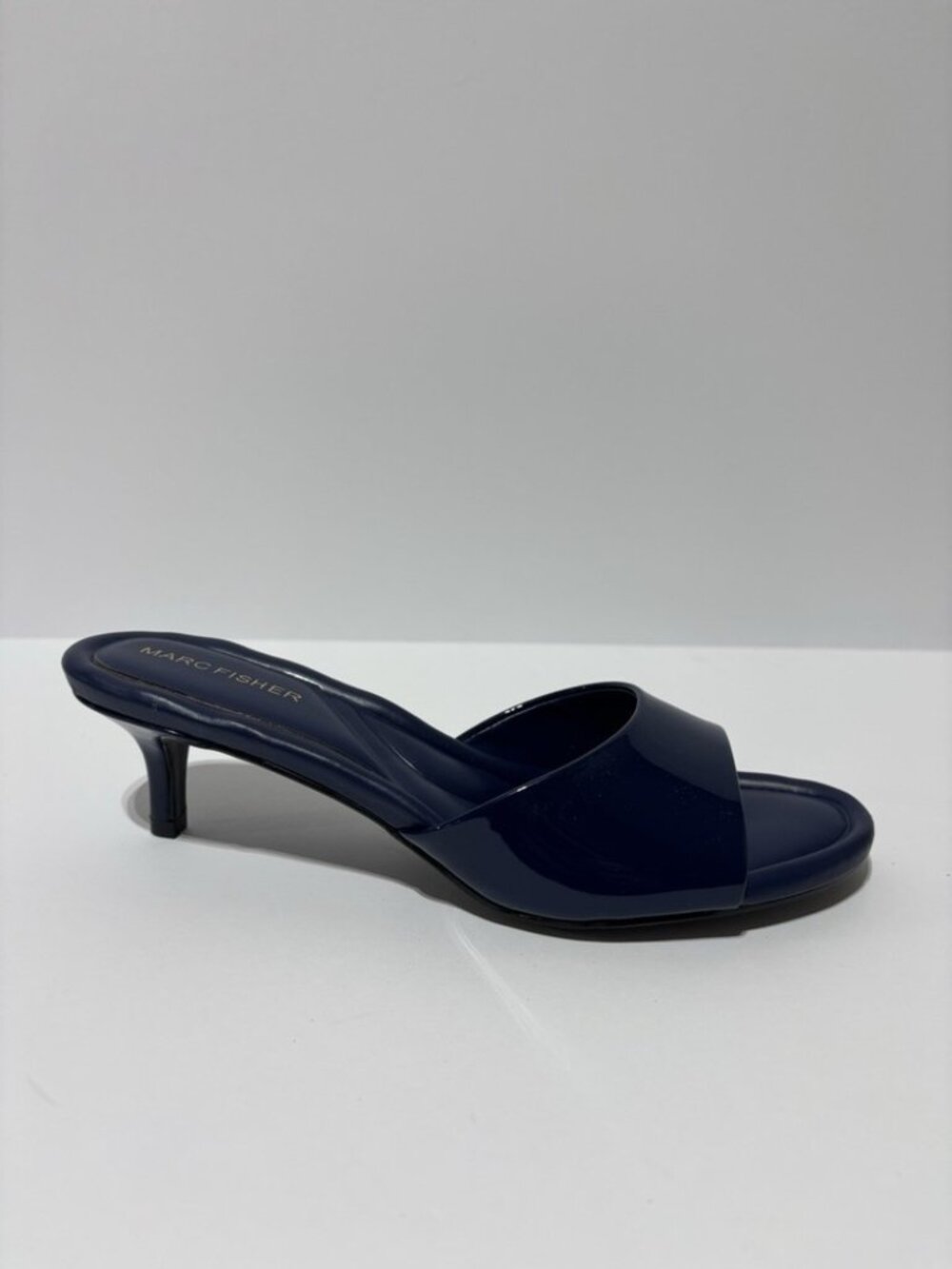 Marc Fisher Women’s Sagi Dark Blue Heeled Sandals, Size 7.5 M